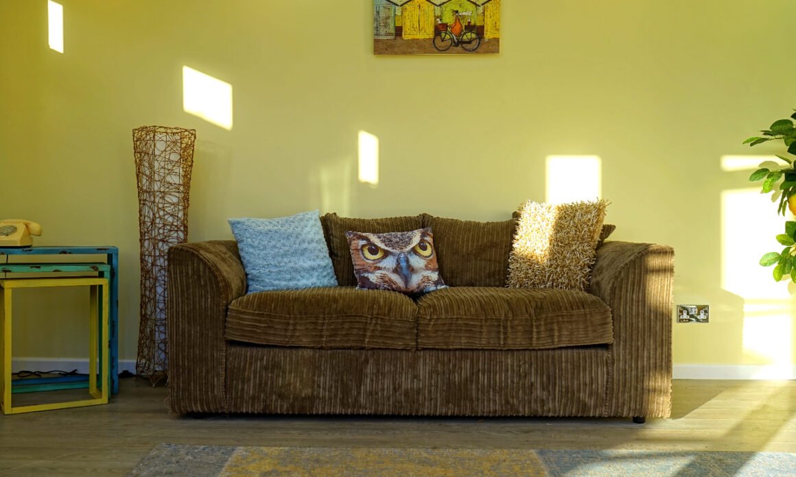 featured image - Paint Color Theory Choosing Paint for Your Home