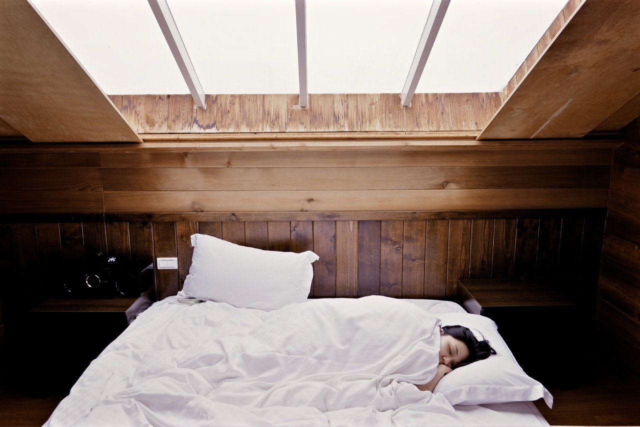 Side Sleepers: How to Find the Perfect Mattress for Your Needs image - Side Sleepers: How to Find the Perfect Mattress for Your Needs