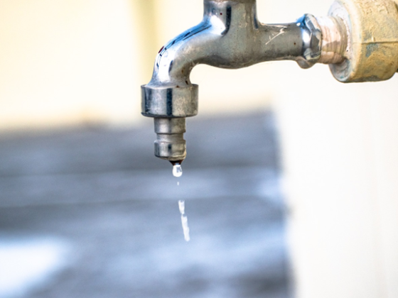 featured image - 7 Effects of A Leaky Faucet