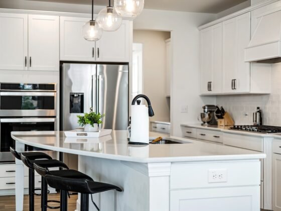 featured image - Fall in Love with Your Kitchen Again: Fall Remodeling Ideas