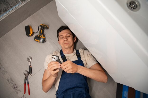 featured image - 10 Home Repairs That Need Plumbers: Your Guide to Plumbing Wisdom