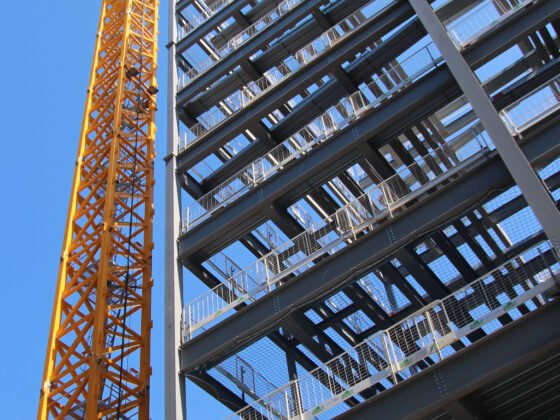 featured image - Crane Mats Guide Choosing the Perfect Fit for Your Operation