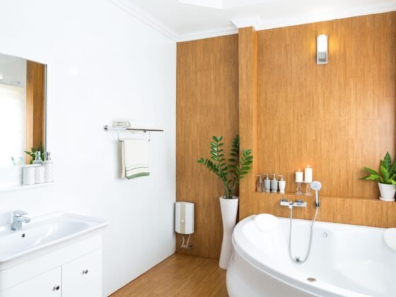 featured image - The Pros & Cons of Laminate Sheets for Bathrooms