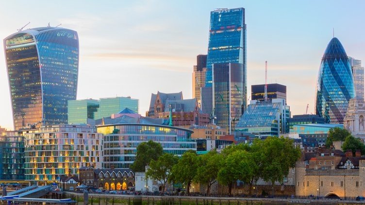 featured image - Understand the Cayman Real Estate Market - What to Expect in 2024?