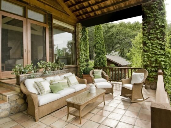 featured image - Elevating Outdoor Living: the Art of Pergolas and Garden Furniture