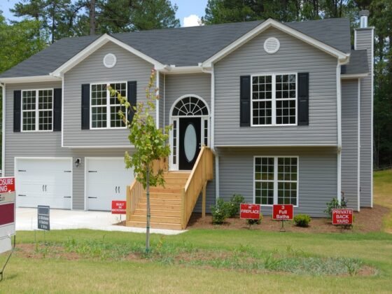 featured image - Melbourne's End of Lease Cleaning: a Tenant's Guide to Leaving Your Rental Spotless