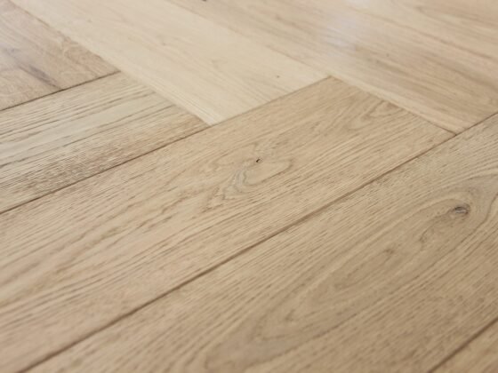 featured image - The Pros and Cons of Vinyl Flooring: an Honest Review