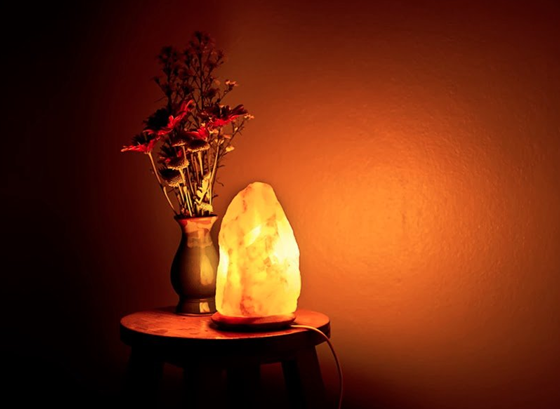 Best Ways to Decorate Your Home and Office with Salt Lamps