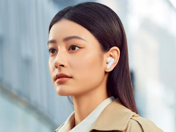 OPPO Enco Buds3 Pro for Clear Calls and Deep Bass